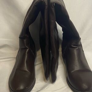 Womans Knee Boots by Sequoia Size 8.5 Brown Leather /Suede look Side Zipper